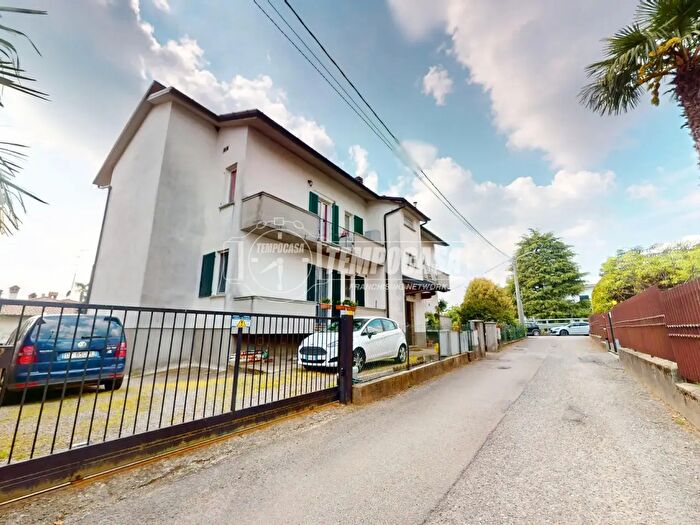 Appartamento trilocale in vendita in Via Don Mariani, Binago