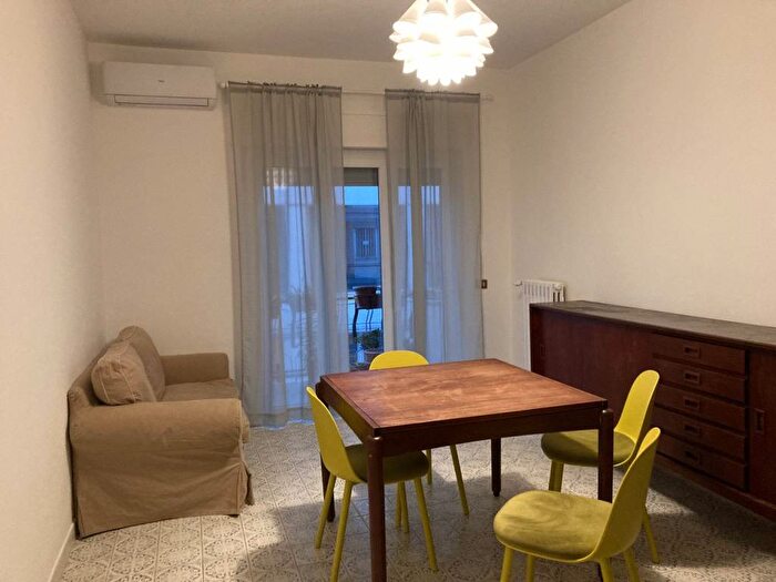 Appartamento trilocale in affitto in Via Luigi Lasagna, Garbatella, Roma