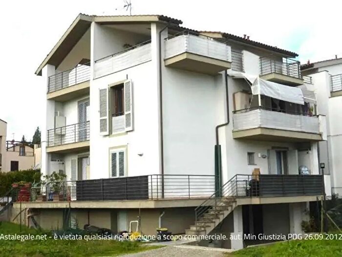 Appartamento trilocale in vendita in Via Chiantigiana, Lastra A Signa
