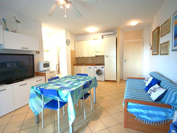 Appartamento trilocale in affitto in Via Padova, Lido Ovest Faro, Jesolo