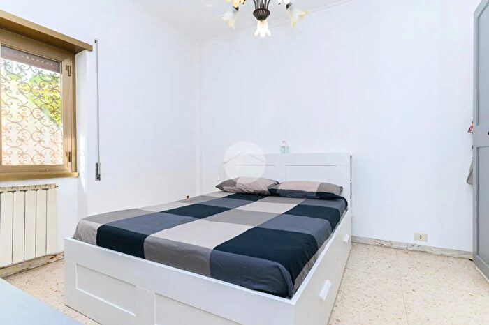 Appartamento bilocale in vendita in Via dei Grimaldi, Roma