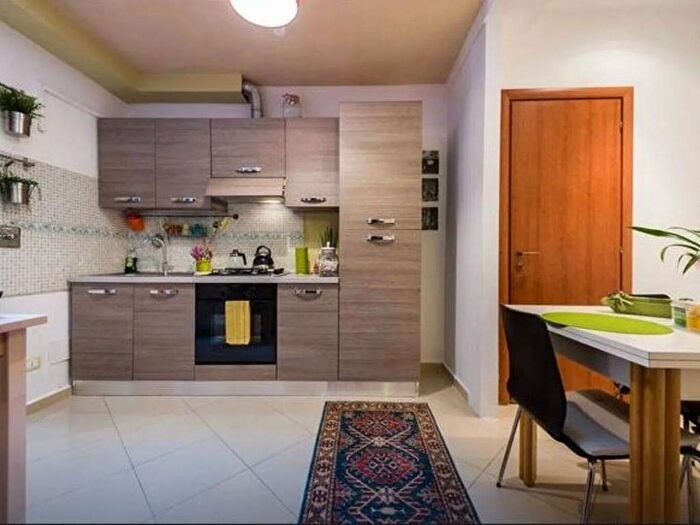 Appartamento trilocale in affitto in Via Guelfa, San Marco SS Annunziata, Firenze