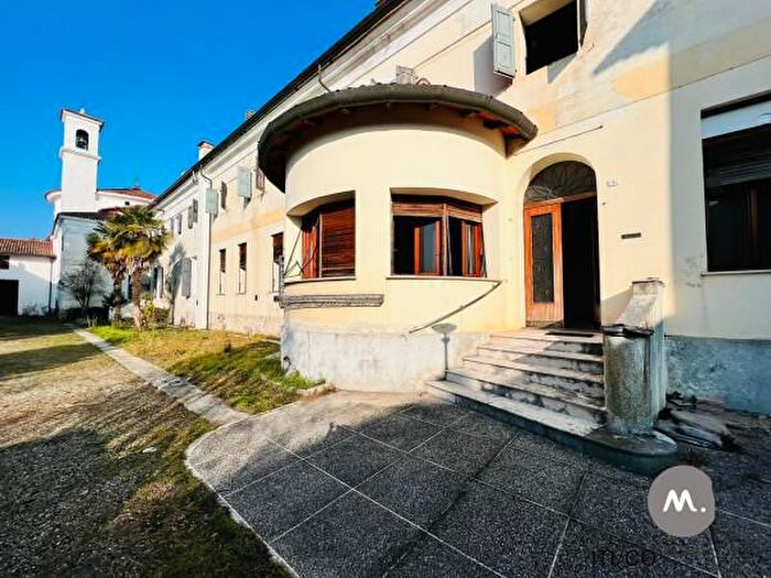 Casa con 6 locali in vendita in Via Casello, Zoppola