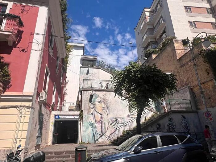 Appartamento quadrilocale in vendita in Salerno, Salerno