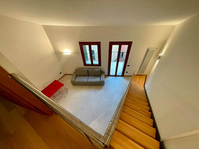 Appartamento bilocale in affitto in Piazzale Giuseppe Mazzini, Piazza Mazzini Ospedale Militare, Padova