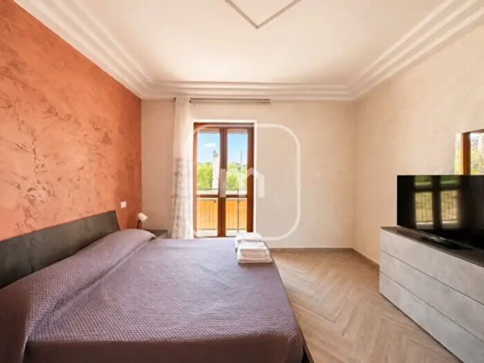 Appartamento trilocale in vendita in Via di Fontana Candida, Roma