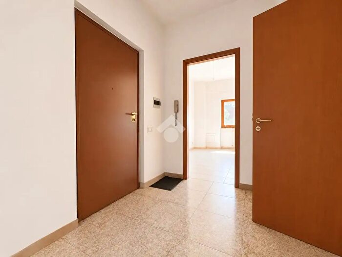 Appartamento trilocale in vendita in Viale Magna Grecia, Cosenza