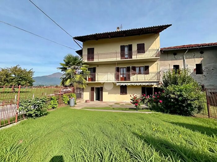 Case in Vendita e in Affitto - 2