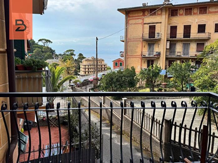 Appartamento bilocale in affitto in Via Giovanni Bettolo, Centro, Camogli