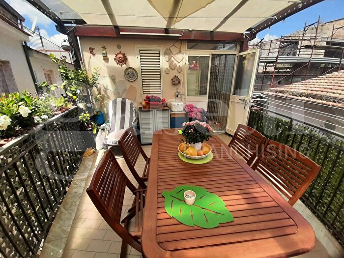 Appartamento trilocale in vendita in Vico Tansillo, Teano