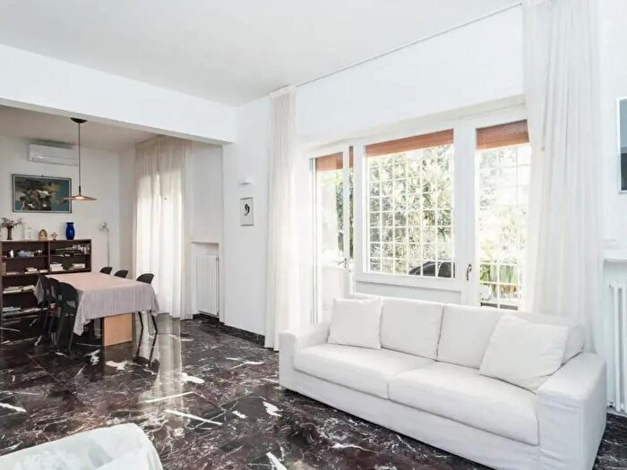 Appartamento quadrilocale in vendita in Via della Maratona, Roma