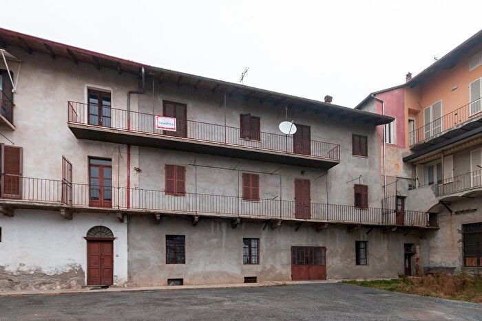 Appartamento quadrilocale in vendita in Via Vittorio Alfieri, Dronero