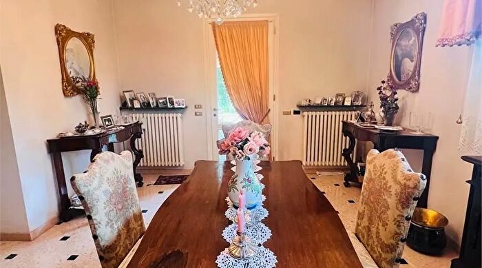 Appartamento con 5 locali in vendita in Via Ronzoni Campogalliano Mo Campogalliano, Campogalliano