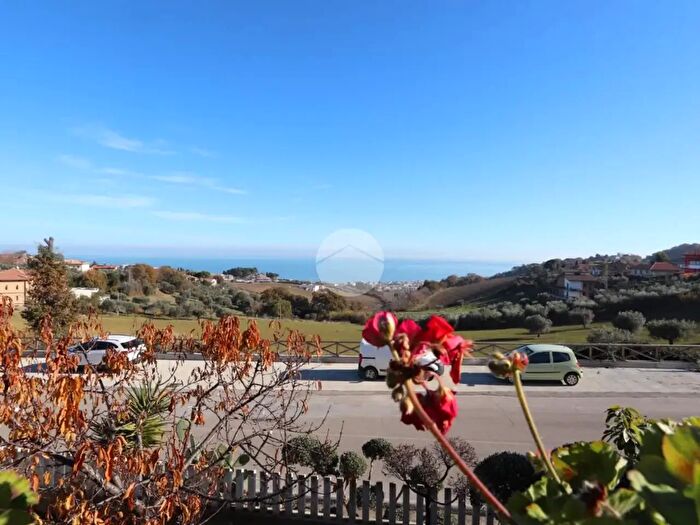 Casa con 6 locali in vendita in Via Badette, Tortoreto