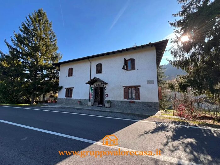 Appartamento con 8 locali in vendita in Spigno Monferrato