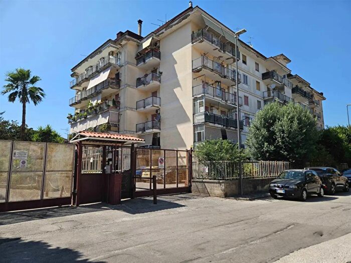 Appartamento quadrilocale in vendita in Via Ungari, Nocera Superiore