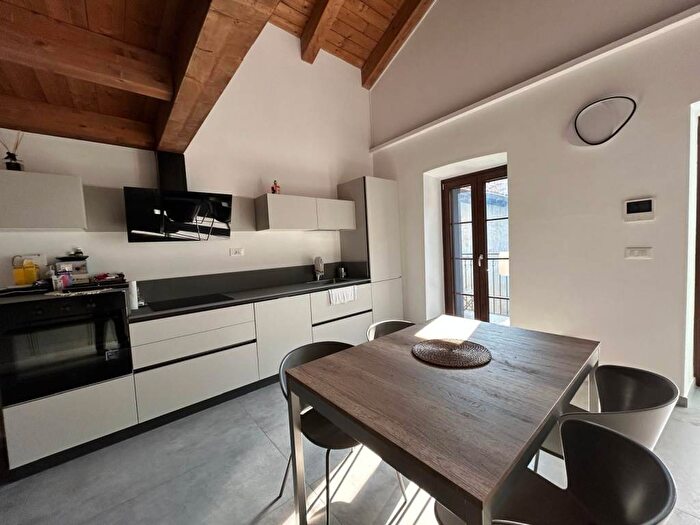 Appartamento bilocale in affitto in Via del Duomo, Centro Storico, Pinerolo