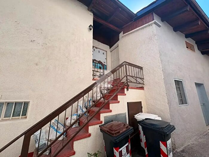 Casa bilocale in vendita in Via S Martino, Giaveno