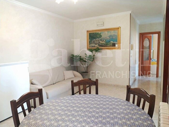 Appartamento quadrilocale in vendita in Via Gandhi, Orta Di Atella