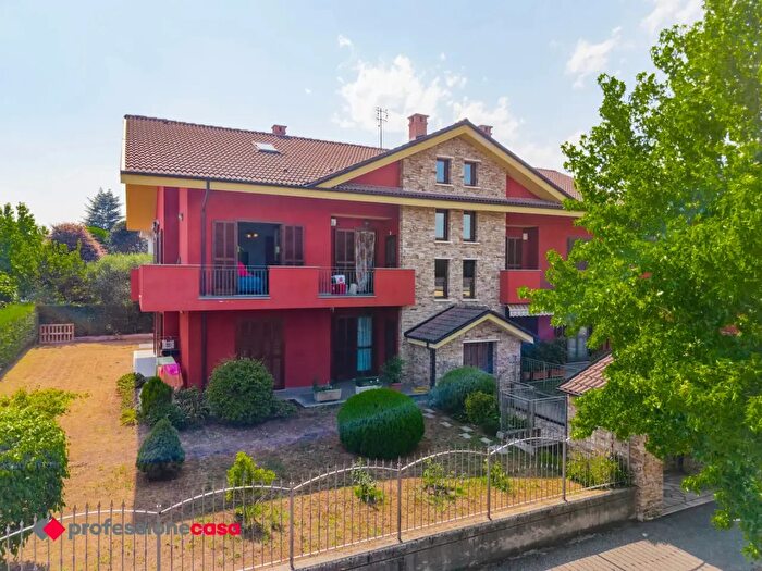 Appartamento con 5 locali in vendita in Via Monte Ghinivert, Pinerolo