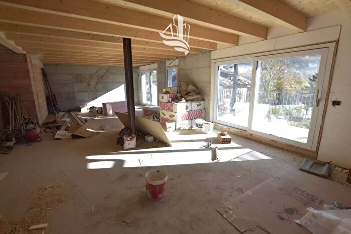 Appartamento quadrilocale in vendita in Via del Bersaglio B, Montagna