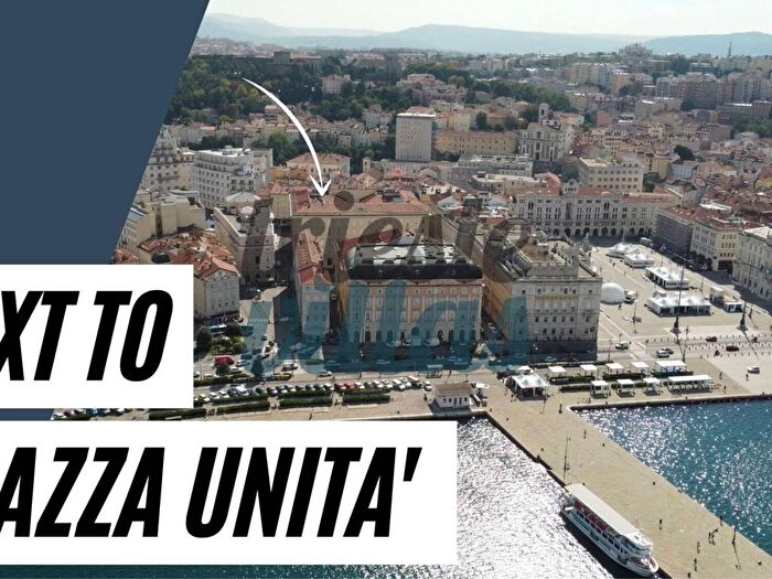 Appartamento bilocale in affitto in Via del Teatro, Città Vecchia, Trieste