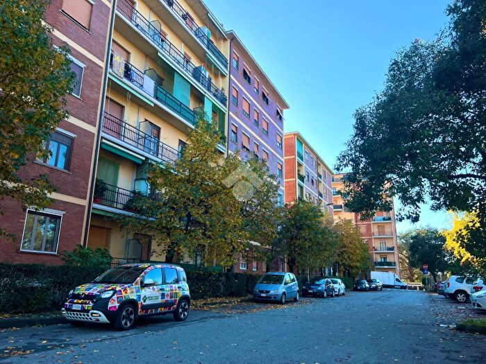 Appartamento trilocale in vendita in Via Giovanni Pascoli, Carnate