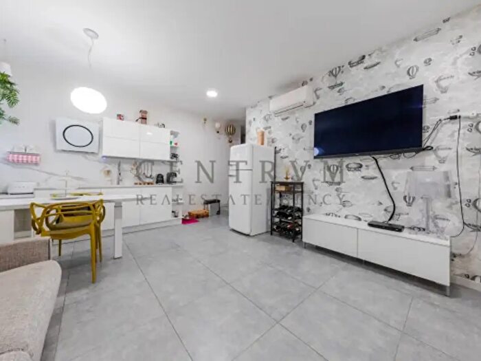 Appartamento bilocale in vendita in Via Soperga, Milano