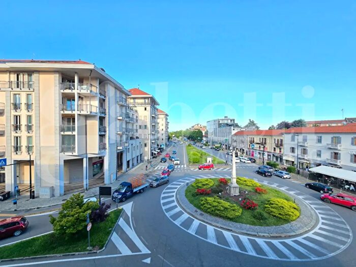 Appartamento trilocale in vendita in Via Fratelli Piol, Rivoli