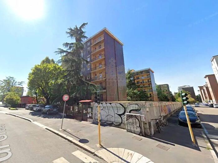 Appartamento quadrilocale in vendita in Milano