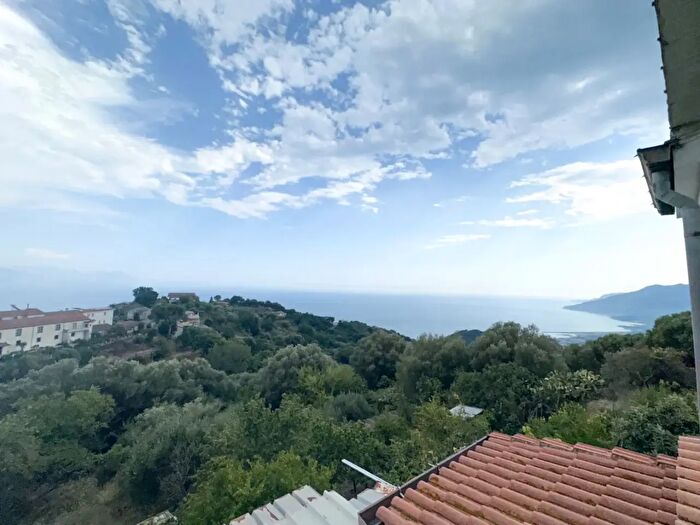 Casa quadrilocale in vendita in Via del Mancuso, Ispani