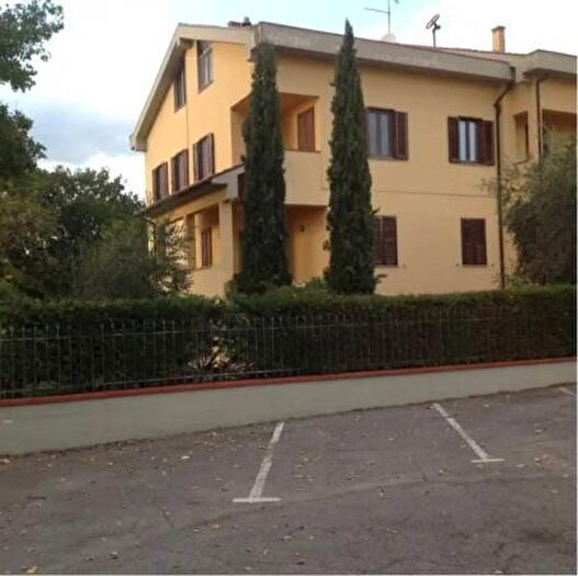 Casa con 6 locali in vendita in Via G Pajetta, Loro Ciuffenna