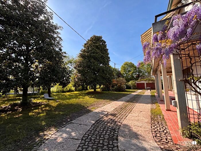 Casa con 6 locali in vendita in Via Vittorio Veneto, Grisignano Di Zocco