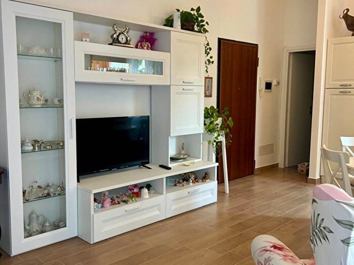 Appartamento bilocale in affitto in Via di Saponara, Acilia, Roma