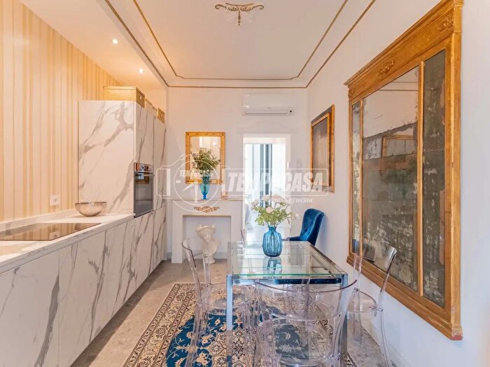 Appartamento bilocale in vendita in Via Enrico Cialdini, Milano