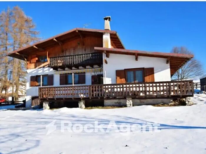 Casa con 6 locali in vendita in Via Ekar, Asiago