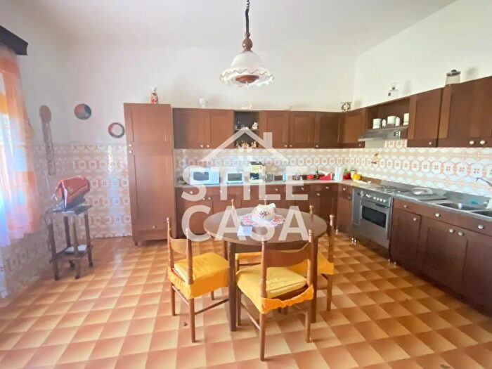 Casa con 6 locali in vendita in Castelfranco Di Sotto
