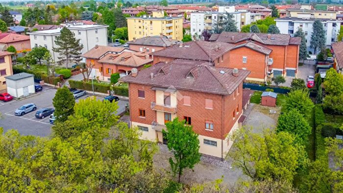 Casa con 6 locali in vendita in Via Monsignor Cavazzuti, Formigine