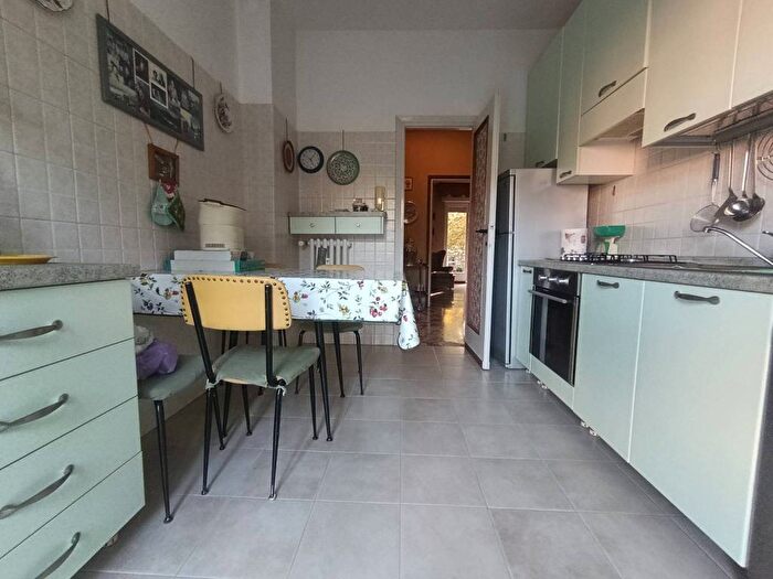 Appartamento trilocale in affitto in Viale Certosa, Musocco, Milano
