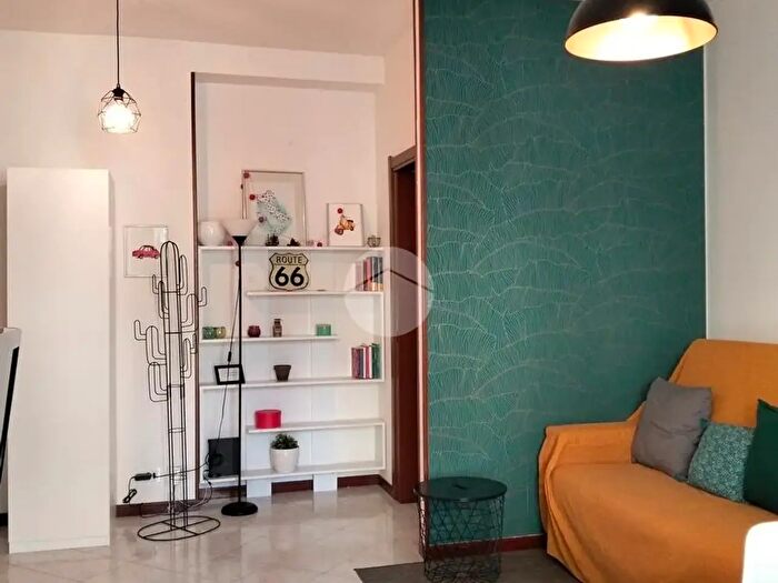 Appartamento bilocale in affitto in Via Carlo Farini, Milano