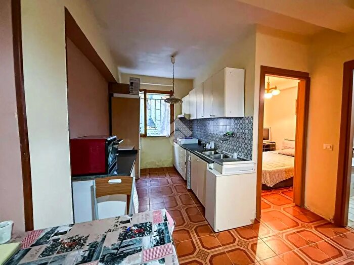 Appartamento trilocale in vendita in Via Marinella, Falconara Albanese