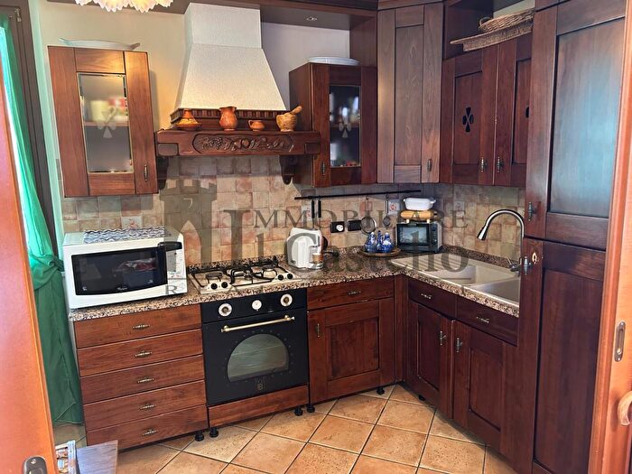 Appartamento quadrilocale in vendita in Via Bagnolo, Castiglione Del Lago