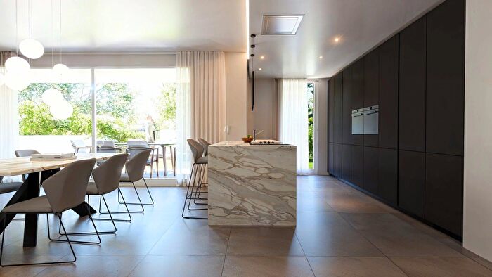 Appartamento trilocale in vendita in Stra