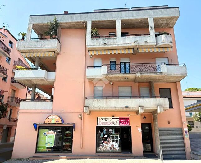 Appartamento trilocale in vendita in Via per Fossacesia, Lanciano