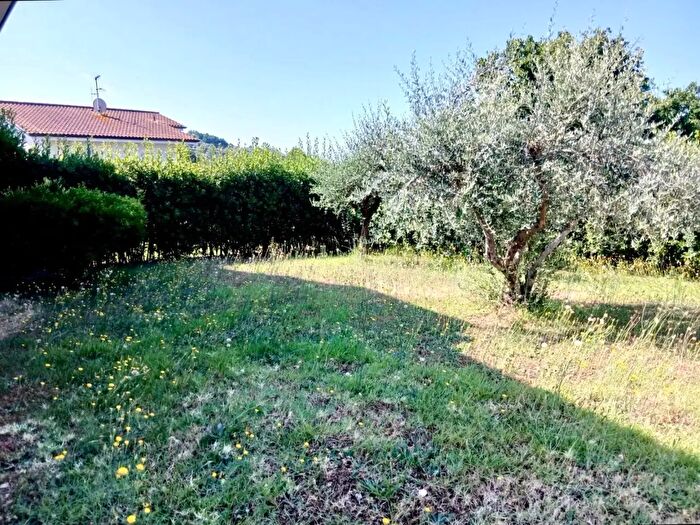 Casa con 10 locali in vendita in Massarosa