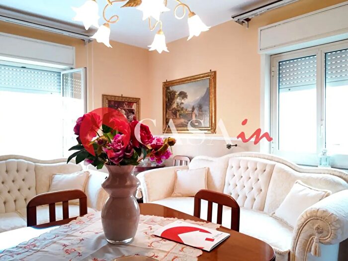Appartamento con 6 locali in vendita in Via Largo dell'Amicizia, Acquedolci
