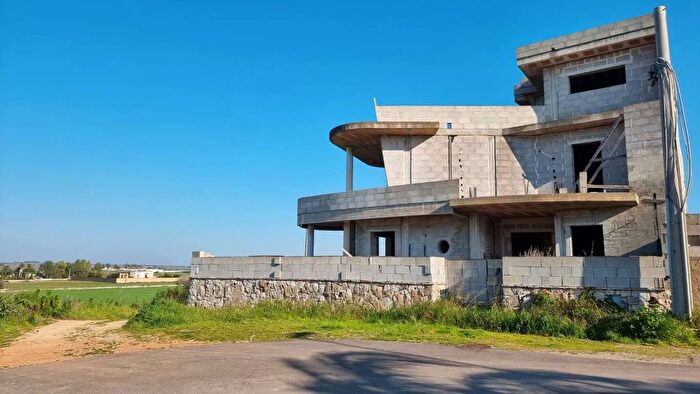 Casa con 8 locali in vendita in Oratorio, Ugento