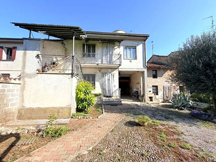 Casa quadrilocale in vendita in Via IV Novembre, Paderno Ponchielli