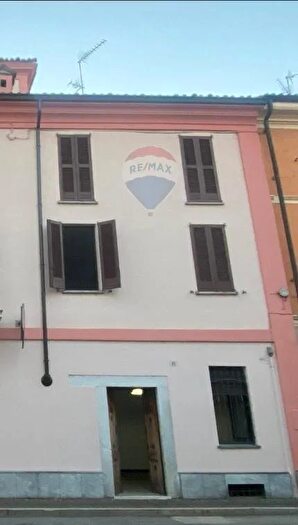 Appartamento trilocale in vendita in Via Marconi, Dorno