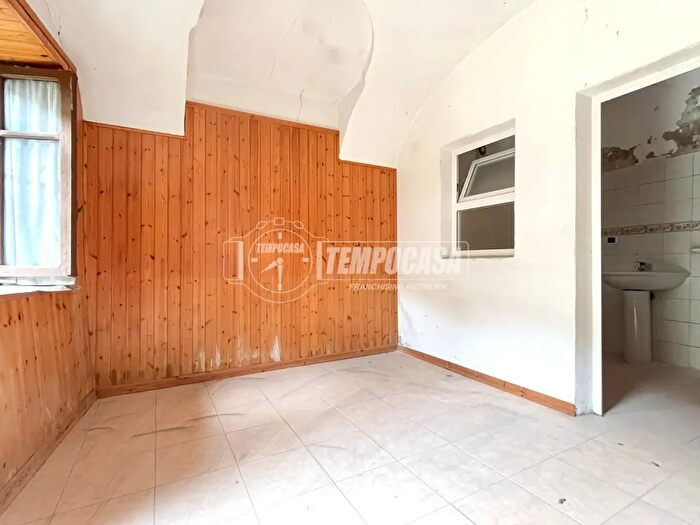Casa con 7 locali in vendita in Via Palestro, Vestigne